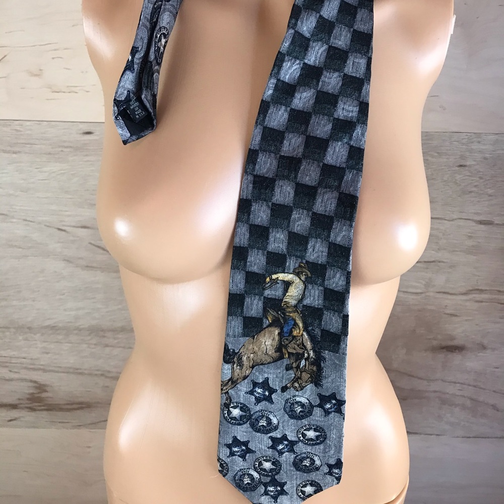 Guess Tie